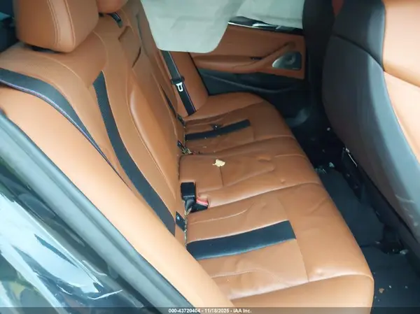 WBSJF0C52KB447858 2019 BMW M5 - Image 8