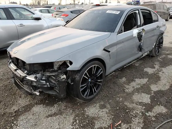 WBSJF0C53JB282563 2018 BMW M5 - Image 1