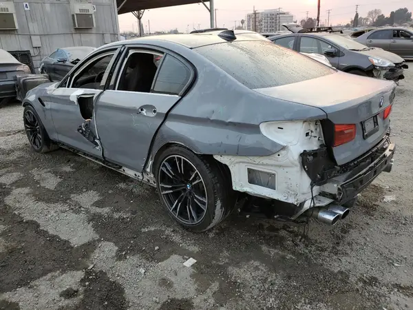 WBSJF0C53JB282563 2018 BMW M5 - Image 2