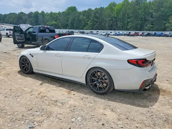 WBSJF0C53JB283227 2018 BMW M5 - Image 2
