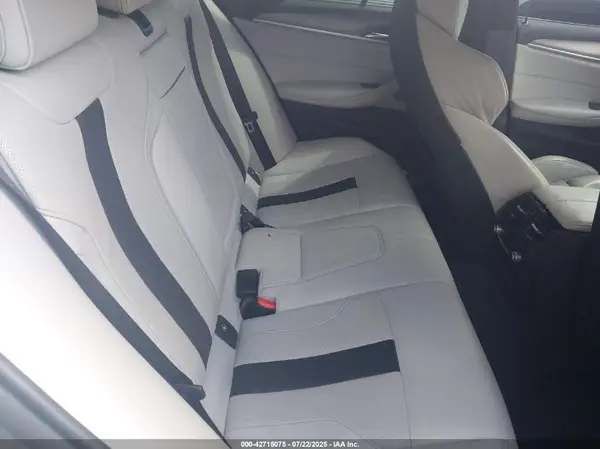 WBSJF0C53KB447786 2019 BMW M5 - Image 8