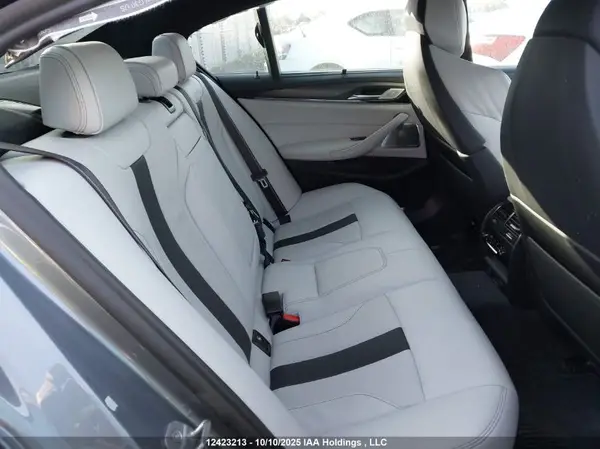 WBSJF0C53KB448033 2019 BMW M5 - Image 8