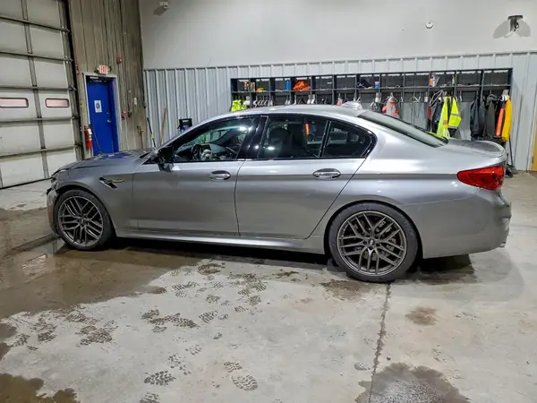 WBSJF0C54JB283060 2018 BMW M5 - Image 2