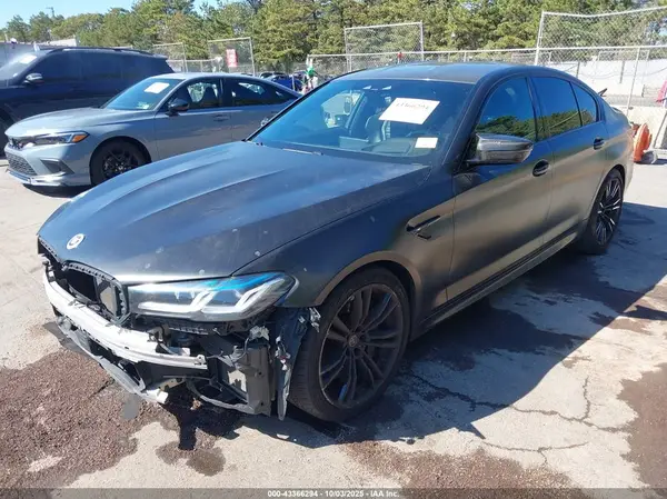 WBSJF0C54JB283818 2018 BMW M5 - Image 2