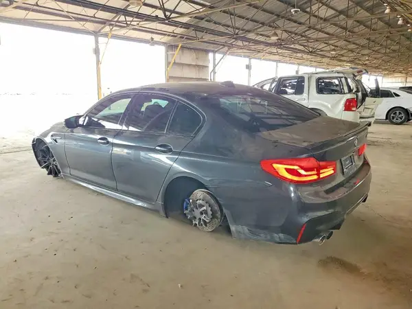 WBSJF0C55KB284364 2019 BMW M5 - Image 2