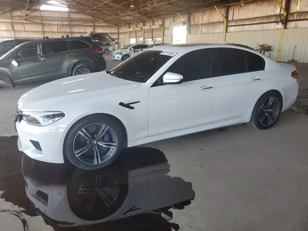 WBSJF0C56JB282721 2018 BMW M5 - Image 1