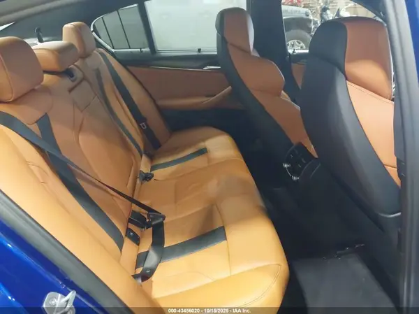 WBSJF0C56KB285457 2019 BMW M5 - Image 8