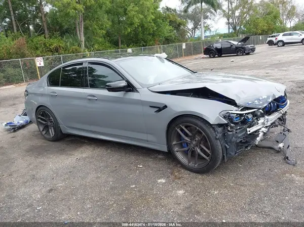 WBSJF0C57KB448732 2019 BMW M5