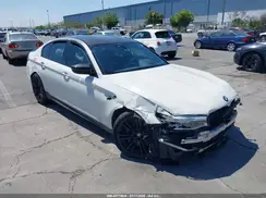 WBSJF0C58JB282011 2018 BMW M5