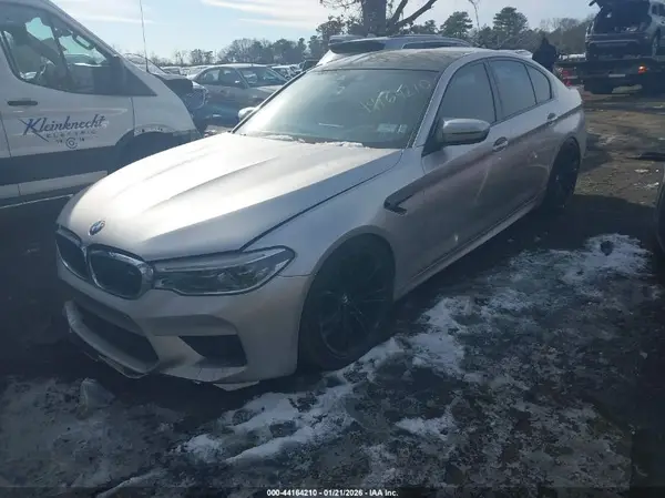 WBSJF0C58JB282025 2018 BMW M5 - Image 2