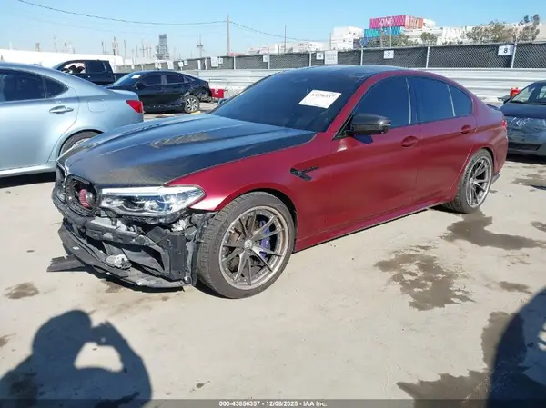 WBSJF0C5XJB282754 2018 BMW M5 - Image 2