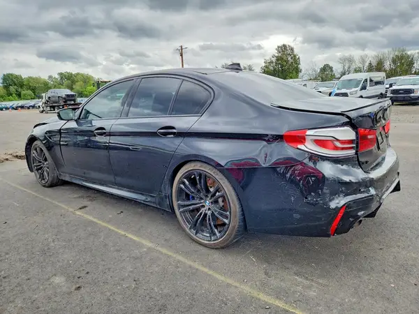 WBSJF0C5XKB446893 2019 BMW M5 - Image 2