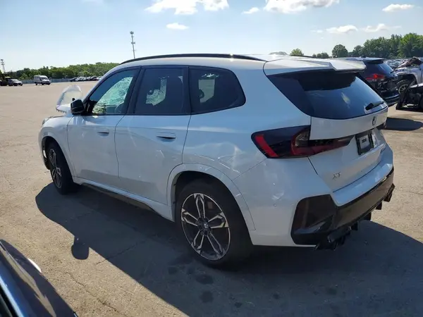WBX13EF05T5434747 2023 BMW X1 - Image 2