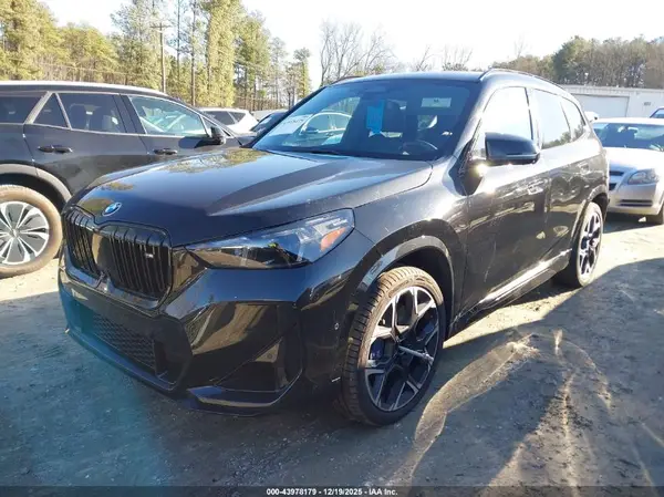 WBX13EF08T5445029 2026 BMW X1 - Image 2