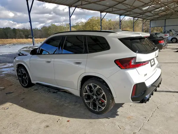 WBX13EF09S5254282 2025 BMW X1 - Image 2