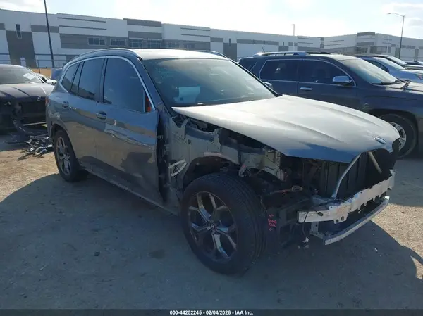 WBX47DP02PN225000 2023 BMW X3 - Image 1