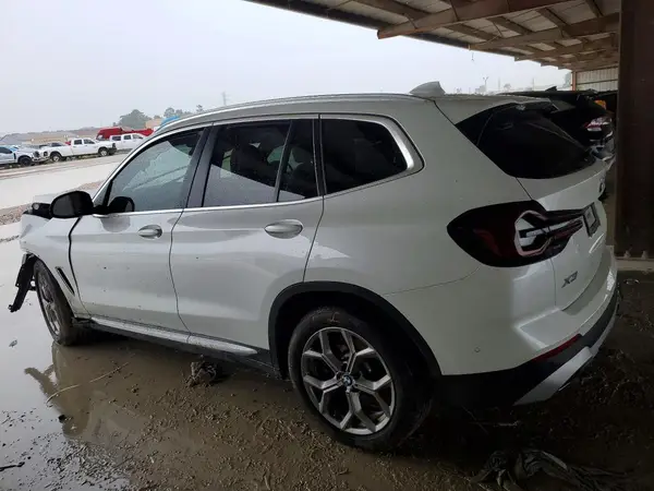 WBX47DP09RN290106 2024 BMW X3 - Image 2