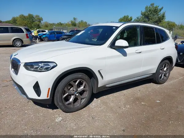 WBX57DP00NN167633 2022 BMW X3 - Image 2