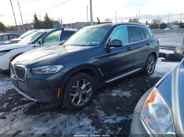 WBX57DP00NN176722 2022 BMW X3 - Image 2