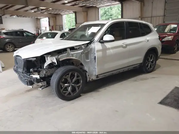 WBX57DP00NN184030 2022 BMW X3 - Image 2