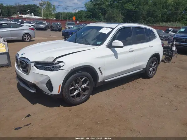 WBX57DP00PN215392 2023 BMW X3 - Image 2