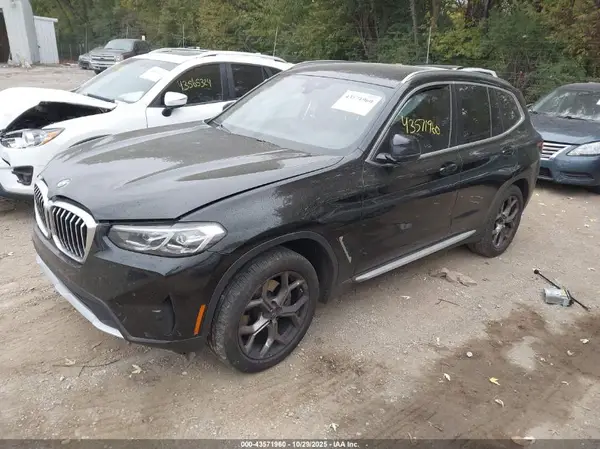 WBX57DP03NN180358 2022 BMW X3 - Image 2