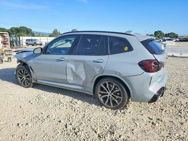 WBX57DP05NN186985 2022 BMW X3 - Image 2