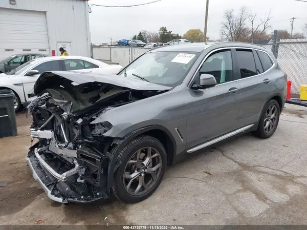 WBX57DP06PN238000 2023 BMW X3 - Image 2