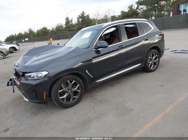 WBX57DP08NN143614 2022 BMW X3 - Image 2