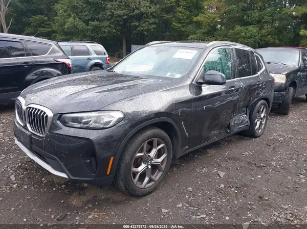 WBX57DP08NN157884 2022 BMW X3 - Image 2
