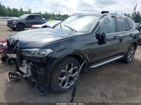 WBX57DP08NN175947 2022 BMW X3 - Image 2