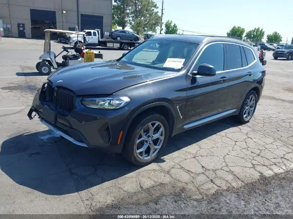 WBX57DP0XNN174895 2022 BMW X3 - Image 2