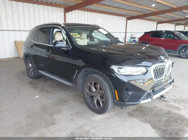 WBX57DP0XNN183208 2022 BMW X3 - Image 1