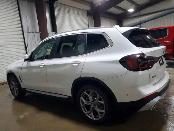 WBX57DP0XRN313929 2024 BMW X3 - Image 2