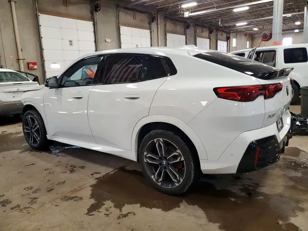 WBX63GM06S5327483 2025 BMW X2 - Image 2