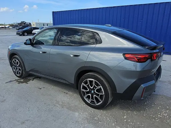 WBX63GM09R5012591 2024 BMW X2 - Image 2