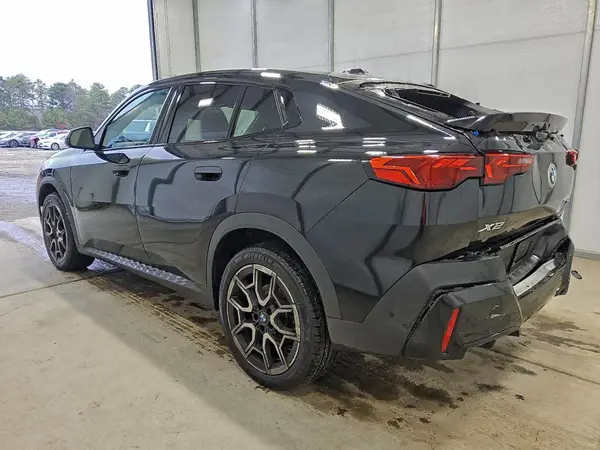 WBX63GM09S5375396 2025 BMW X2 - Image 2