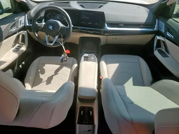 WBX73EF00S5105267 2025 BMW X1 - Image 8