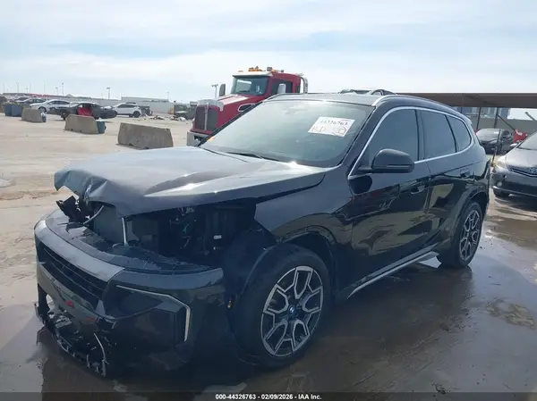 WBX73EF00S5138138 2025 BMW X1 - Image 2