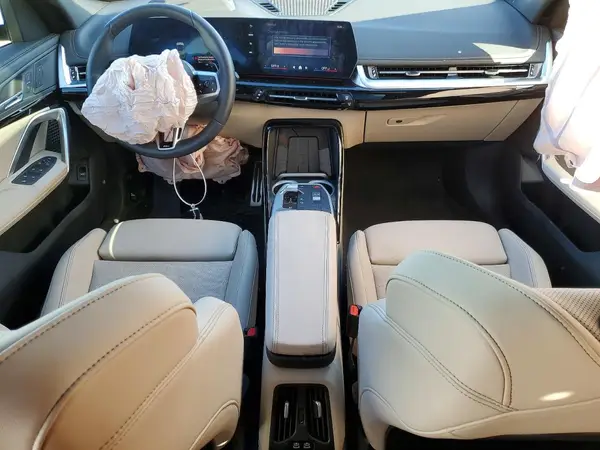 WBX73EF00S5377253 2025 BMW X1 - Image 8