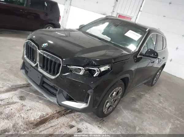 WBX73EF01P5W50613 2023 BMW X1 - Image 2