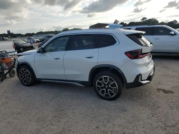 WBX73EF01P5Y03328 2023 BMW X1 - Image 2