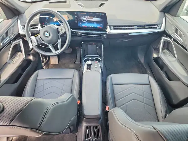 WBX73EF01S5051073 2025 BMW X1 - Image 8