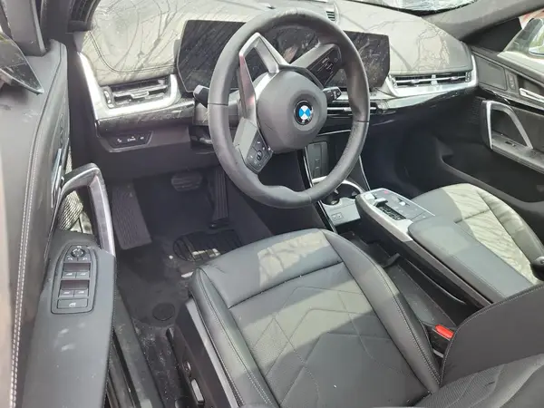 WBX73EF01S5268011 2025 BMW X1 - Image 8