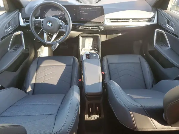 WBX73EF01S5361725 2025 BMW X1 - Image 8