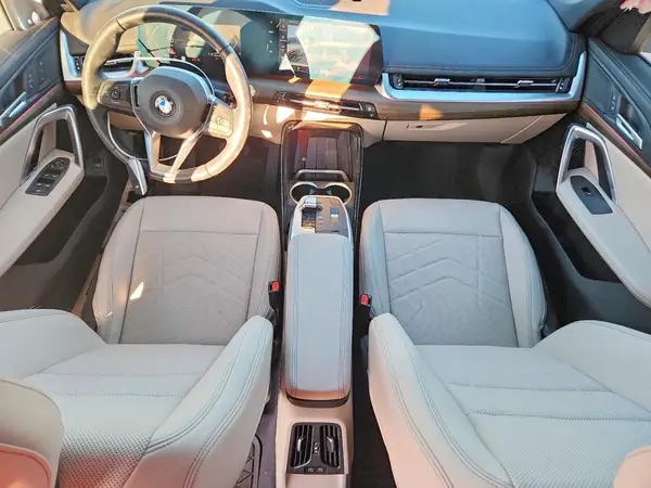 WBX73EF01S5387659 2025 BMW X1 - Image 8
