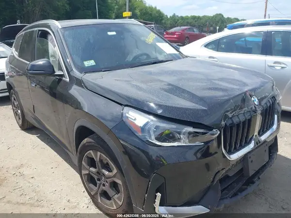 WBX73EF02P5X92971 2023 BMW X1 - Image 1