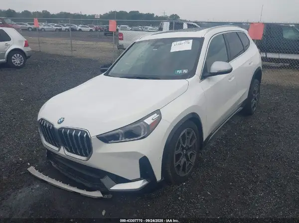 WBX73EF02R5005262 2024 BMW X1 - Image 2