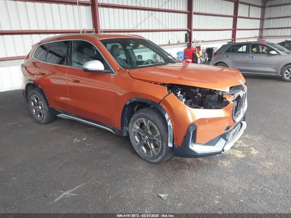 WBX73EF02R5Y42304 2024 BMW X1 - Image 1