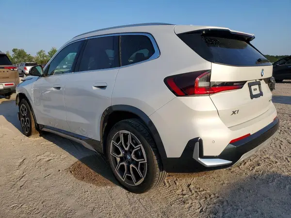WBX73EF02R5Z29636 2024 BMW X1 - Image 2